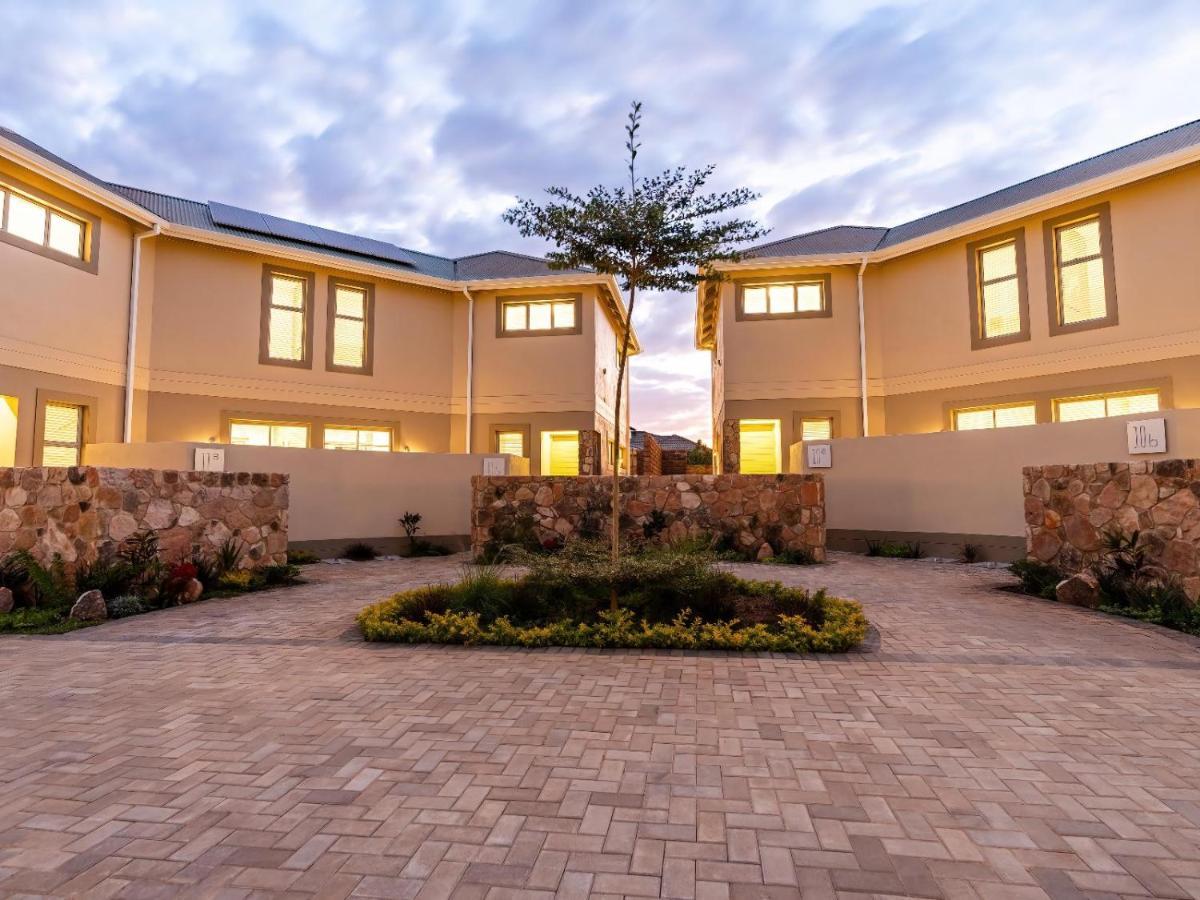 Miombo Mews Apartment Victoria Falls Exterior photo