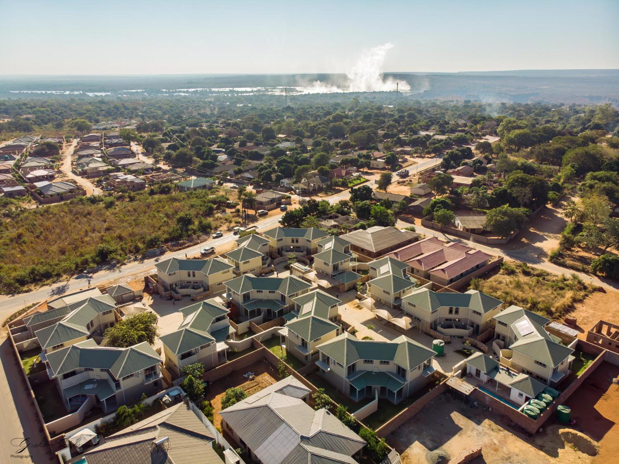 Miombo Mews Apartment Victoria Falls Exterior photo